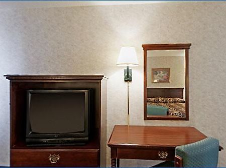 America'S Best Value Inn & Suites - Memphis/Graceland 客房 照片