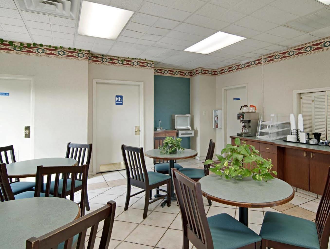 America'S Best Value Inn & Suites - Memphis/Graceland 外观 照片